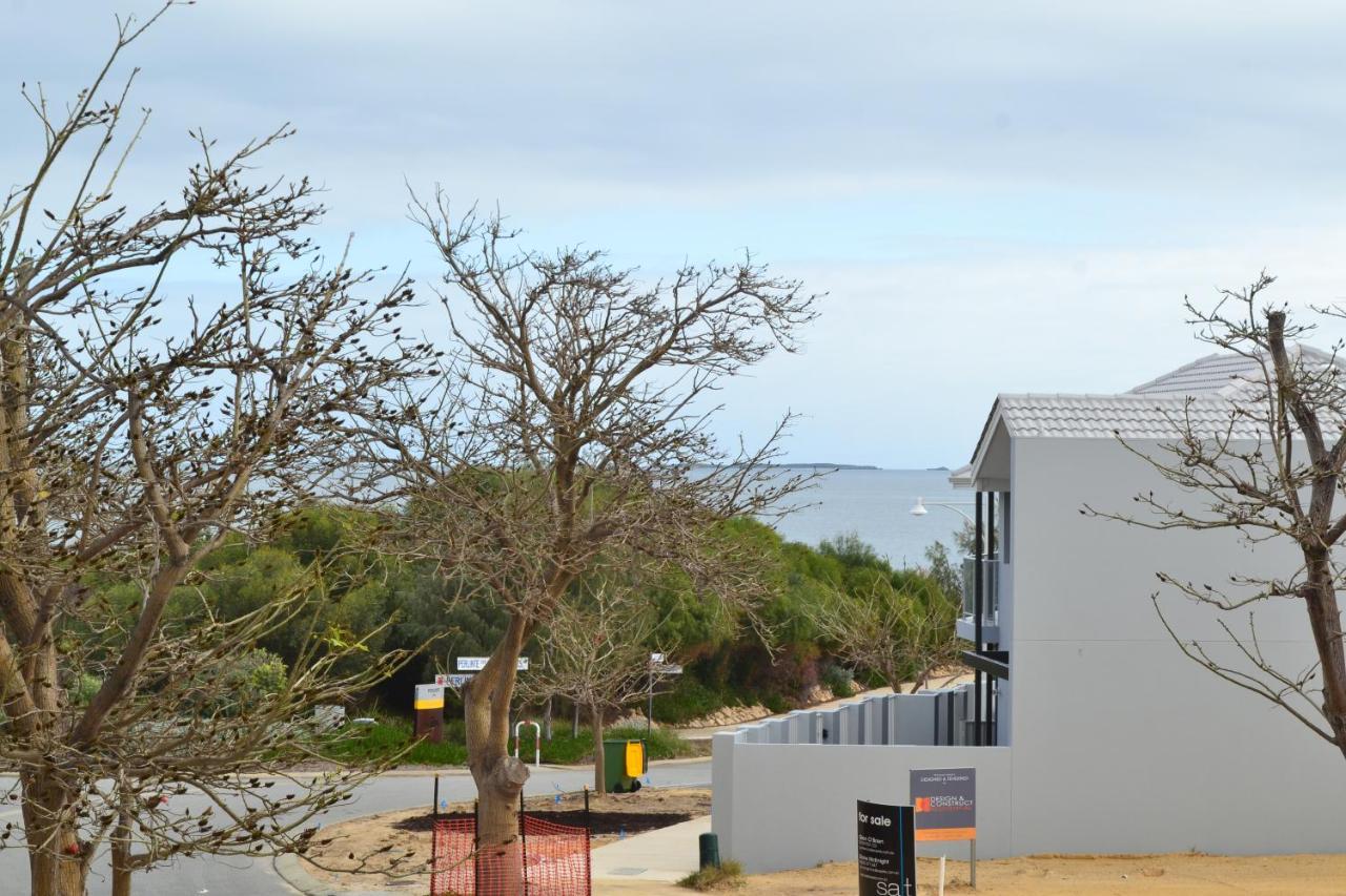 North Coogee Beach House Фриментъл Екстериор снимка